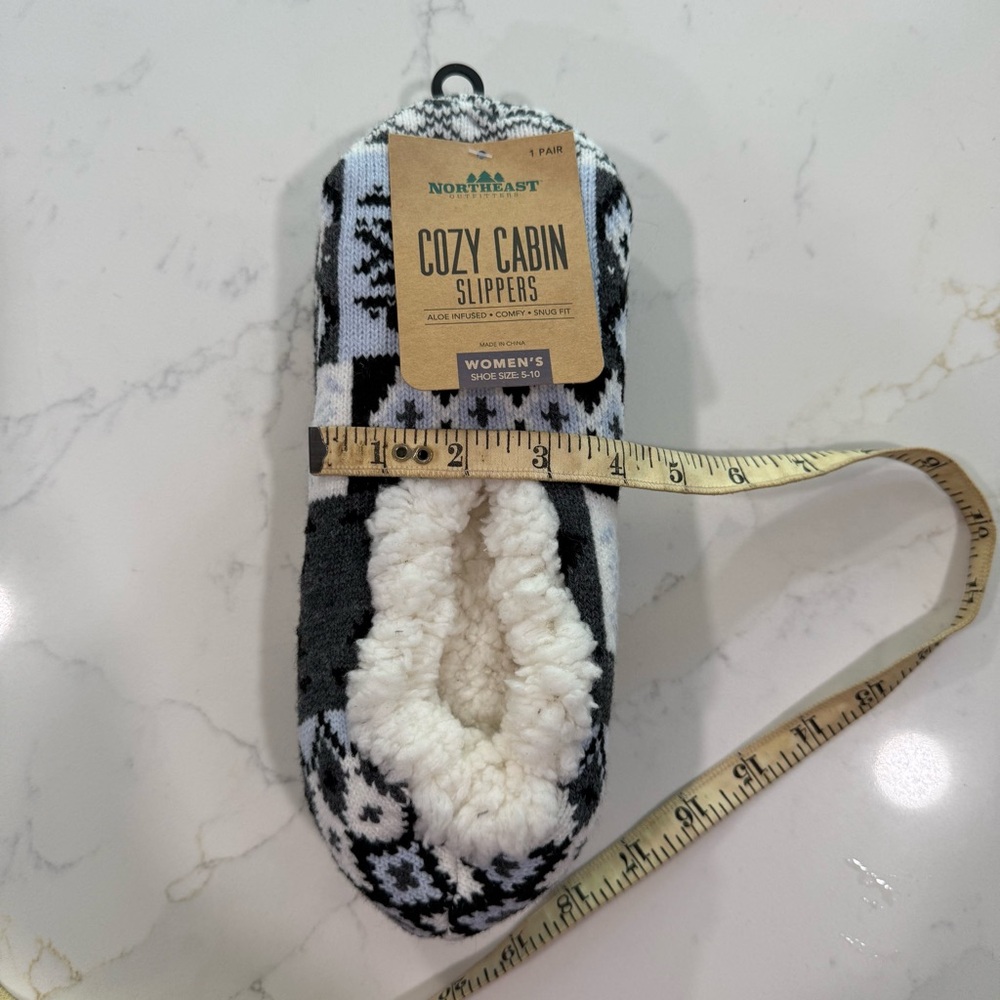 Northeast Outfitters Cozy Cabin Slippers - Aloe Infused - Shoe Size Women’s 5-10 - Picture 10 of 10